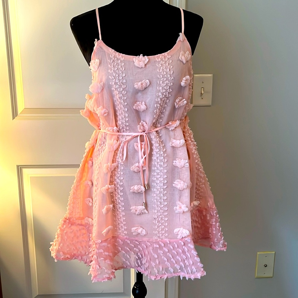 Super cute dress you can wear a couple different ways!
